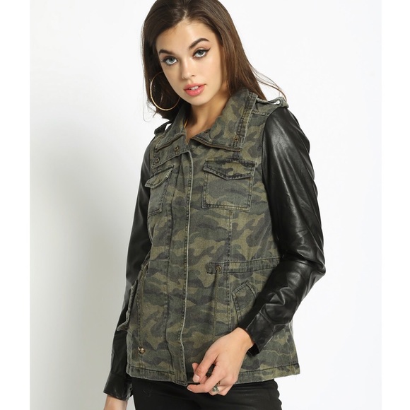 🆕SALE‼️CAMO PRINT JACKET - Picture 5 of 7